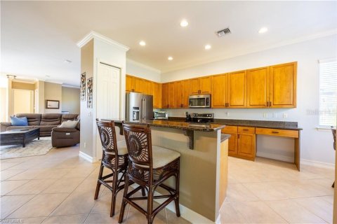 Condo in Fort Myers, Florida, 2 bedrooms  № 1871077 - photo 25