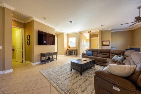 Condo in Fort Myers, Florida, 2 bedrooms  № 1871077 - photo 13