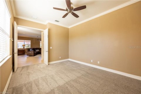 Condo in Fort Myers, Florida, 2 bedrooms  № 1871077 - photo 15