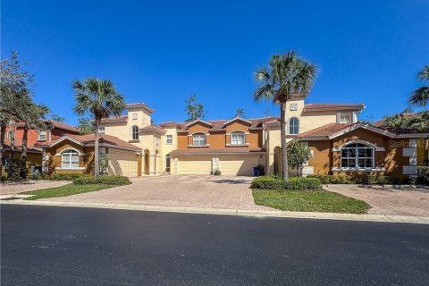 Condo in Fort Myers, Florida, 2 bedrooms  № 1871077 - photo 1