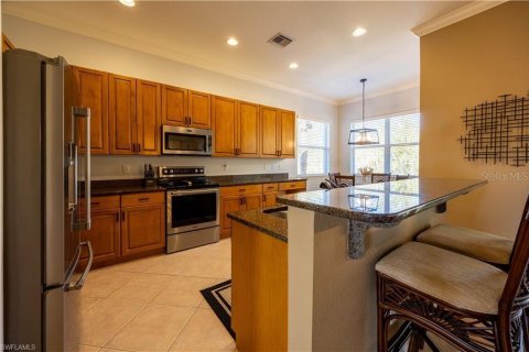 Condo in Fort Myers, Florida, 2 bedrooms  № 1871077 - photo 20