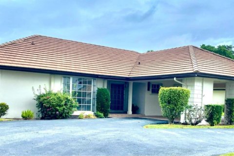 Casa en alquiler en Lake Worth, Florida, 3 dormitorios, 195.75 m2 № 984159 - foto 1