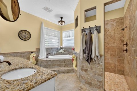 Casa en venta en Howey-in-the-Hills, Florida, 5 dormitorios, 461.35 m2 № 1899312 - foto 30