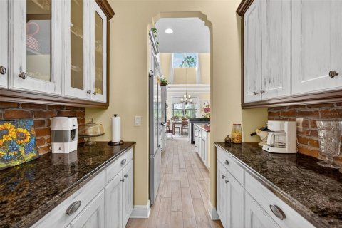 Casa en venta en Howey-in-the-Hills, Florida, 5 dormitorios, 461.35 m2 № 1899312 - foto 17
