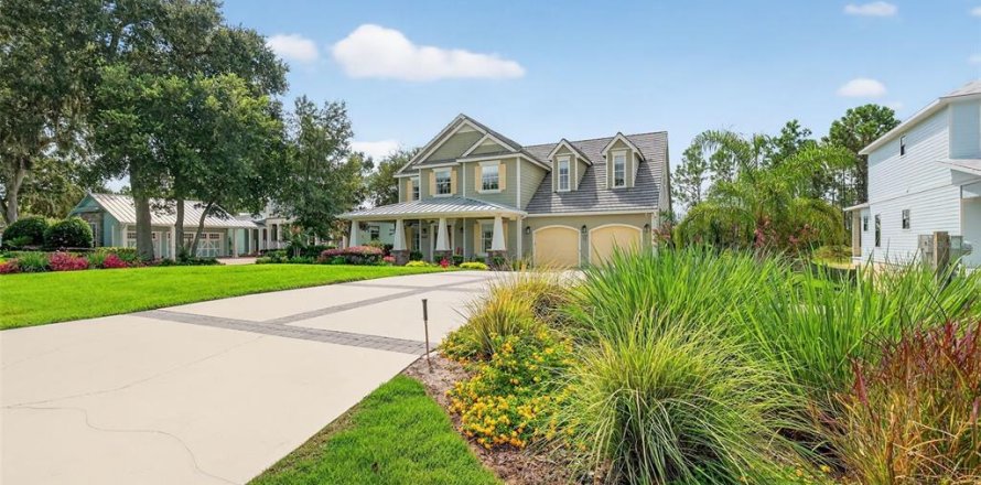 Casa en Howey-in-the-Hills, Florida 5 dormitorios, 461.35 m2 № 1899312