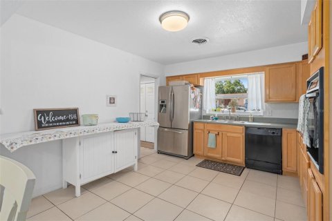 Casa en venta en Orlando, Florida, 3 dormitorios, 159.33 m2 № 1747578 - foto 22