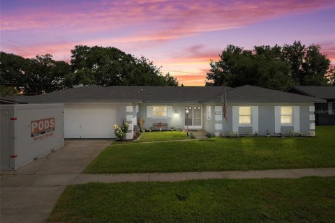 Casa en venta en Orlando, Florida, 3 dormitorios, 159.33 m2 № 1747578 - foto 1
