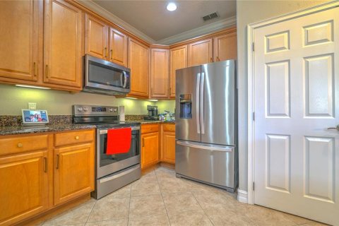 Adosado en venta en Orlando, Florida, 3 dormitorios, 207.26 m2 № 2211206 - foto 5