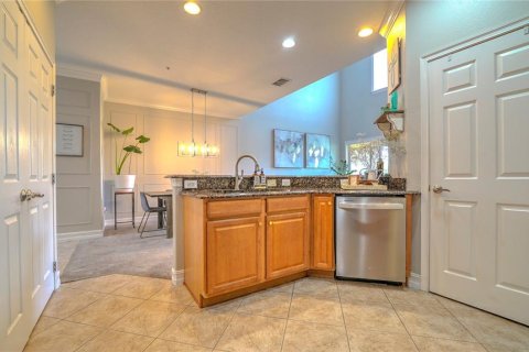 Adosado en venta en Orlando, Florida, 3 dormitorios, 207.26 m2 № 2211206 - foto 4