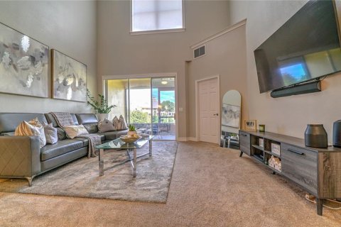 Adosado en venta en Orlando, Florida, 3 dormitorios, 207.26 m2 № 2211206 - foto 12