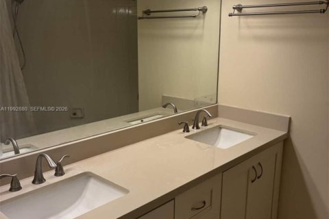 Casa en venta en Pembroke Pines, Florida, 4 dormitorios, 241.92 m2 № 2056732 - foto 14