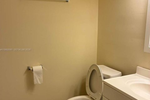 Casa en venta en Pembroke Pines, Florida, 4 dormitorios, 241.92 m2 № 2056732 - foto 11