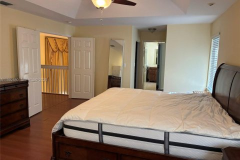 Casa en venta en Pembroke Pines, Florida, 4 dormitorios, 241.92 m2 № 2056732 - foto 19