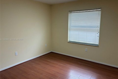 Casa en venta en Pembroke Pines, Florida, 4 dormitorios, 241.92 m2 № 2056732 - foto 18