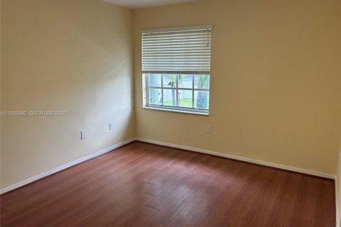 Casa en venta en Pembroke Pines, Florida, 4 dormitorios, 241.92 m2 № 2056732 - foto 16