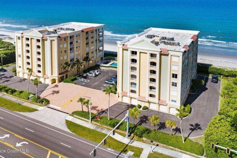 Condominio en venta en Satellite Beach, Florida, 4 dormitorios, 304.44 m2 № 1914107 - foto 1