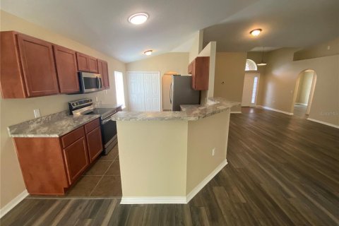 Villa ou maison à louer à Leesburg, Floride: 3 chambres, 151.62 m2 № 1808273 - photo 5