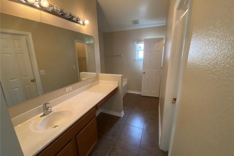 Villa ou maison à louer à Leesburg, Floride: 3 chambres, 151.62 m2 № 1808273 - photo 12