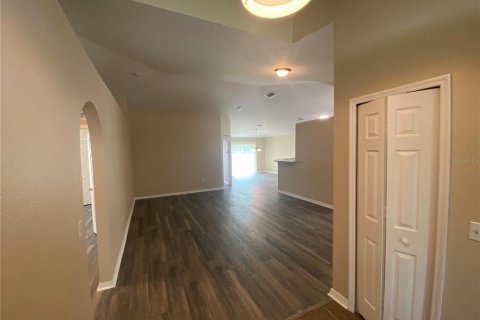 Villa ou maison à louer à Leesburg, Floride: 3 chambres, 151.62 m2 № 1808273 - photo 2