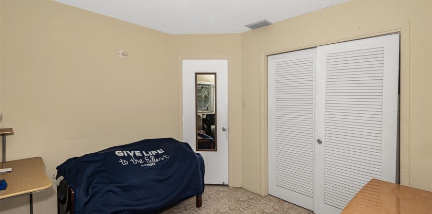 House in Margate, Florida 2 bedrooms, 91.51 sq.m. № 1127809