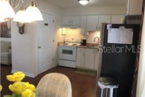 House in Palm Coast, Florida 3 bedrooms, 102.19 sq.m. № 1649157 - photo 11