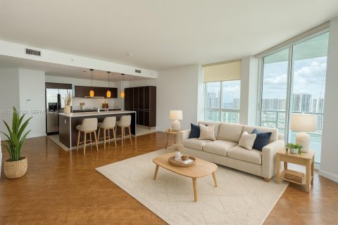 Condo in Miami, Florida, 2 bedrooms  № 2053031 - photo 6