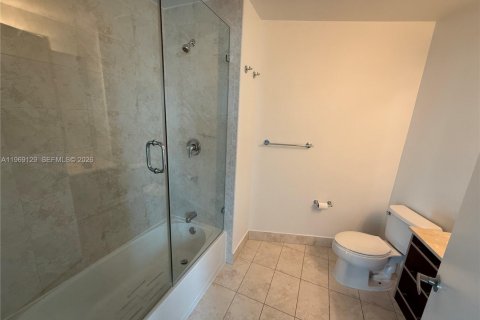 Condo in Miami, Florida, 2 bedrooms  № 2053031 - photo 22