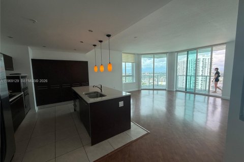 Condo in Miami, Florida, 2 bedrooms  № 2053031 - photo 9