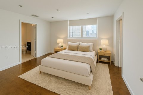Condo in Miami, Florida, 2 bedrooms  № 2053031 - photo 19