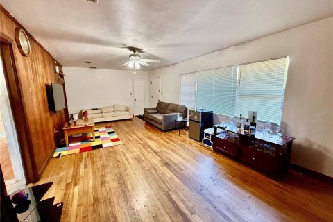 House in Gainesville, Florida 3 bedrooms, 145.48 sq.m. № 1512504 - photo 6