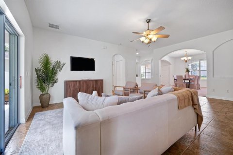 Villa ou maison à vendre à Ocoee, Floride: 5 chambres, 293.48 m2 № 2210025 - photo 5