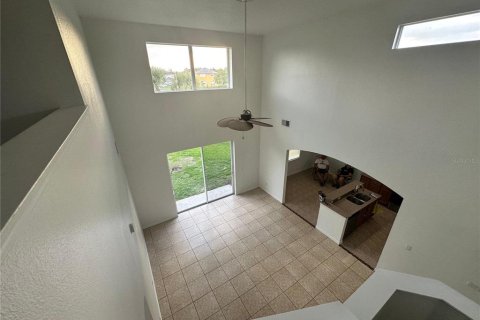 Villa ou maison à louer à Kissimmee, Floride: 4 chambres, 234.86 m2 № 1784989 - photo 4