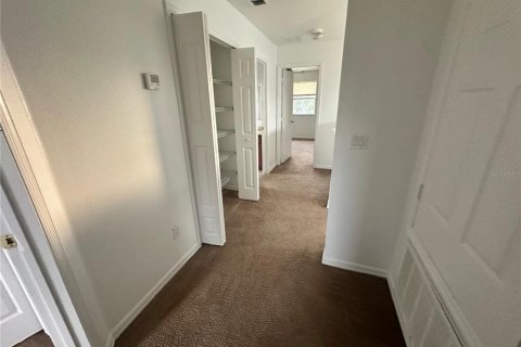 Villa ou maison à louer à Kissimmee, Floride: 4 chambres, 234.86 m2 № 1784989 - photo 18