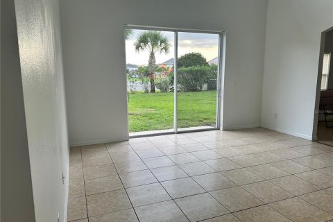Villa ou maison à louer à Kissimmee, Floride: 4 chambres, 234.86 m2 № 1784989 - photo 8
