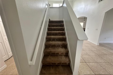 Villa ou maison à louer à Kissimmee, Floride: 4 chambres, 234.86 m2 № 1784989 - photo 9