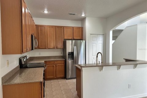 Villa ou maison à louer à Kissimmee, Floride: 4 chambres, 234.86 m2 № 1784989 - photo 6