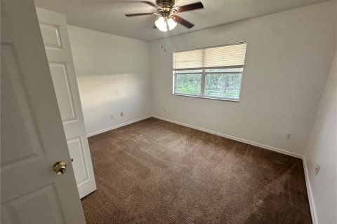 Villa ou maison à louer à Kissimmee, Floride: 4 chambres, 234.86 m2 № 1784989 - photo 14