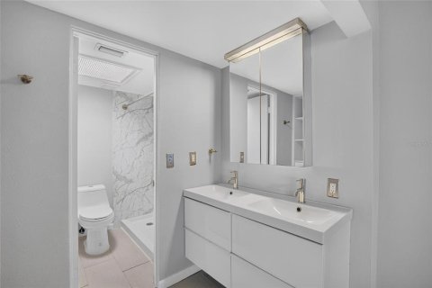 Снять в аренду кондоминиум в Аполло-Бич, Флорида 4 комнаты, 120.4м2, № 2156494 - фото 29