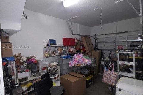 Townhouse in Miami, Florida 3 bedrooms, 145.3 sq.m. № 1920064 - photo 8