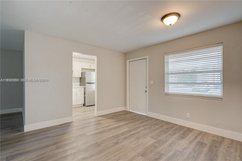 Condominio en venta en Plantation, Florida, 1 dormitorio, 69.49 m2 № 1994584 - foto 13