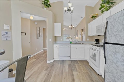 House in Kissimmee, Florida 3 bedrooms, 114.08 sq.m. № 1651099 - photo 12