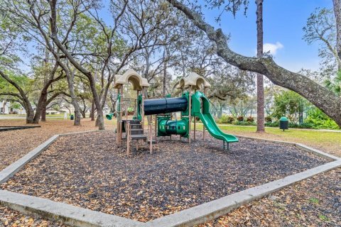 House in Kissimmee, Florida 3 bedrooms, 114.08 sq.m. № 1651099 - photo 27