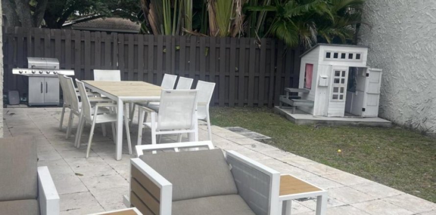 Casa en Boca Raton, Florida 4 dormitorios, 180.42 m2 № 1081518