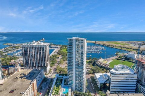 Copropriété à vendre à Saint Petersburg, Floride: 1 chambre, 125.42 m2 № 2416890 - photo 10