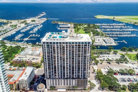 Condo à Saint Petersburg, Floride, 1 chambre № 2416890