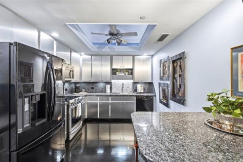 Copropriété à vendre à Saint Petersburg, Floride: 1 chambre, 125.42 m2 № 2416890 - photo 27