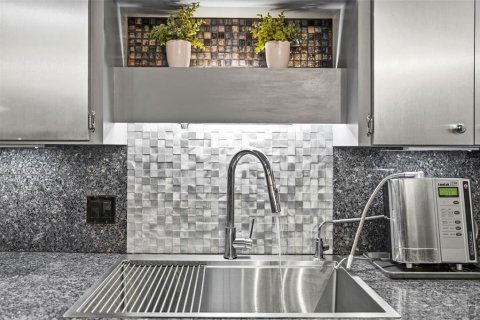 Copropriété à vendre à Saint Petersburg, Floride: 1 chambre, 125.42 m2 № 2416890 - photo 2