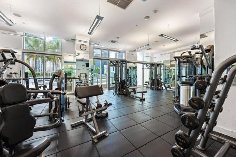 Condominio en venta en Miami, Florida, 3 dormitorios, 154.4 m2 № 1858747 - foto 19