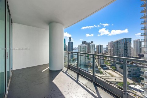 Condominio en venta en Miami, Florida, 3 dormitorios, 154.4 m2 № 1858747 - foto 27