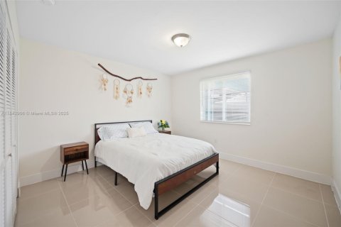 Villa ou maison à vendre à Miami, Floride: 4 chambres, 130.06 m2 № 1836190 - photo 25